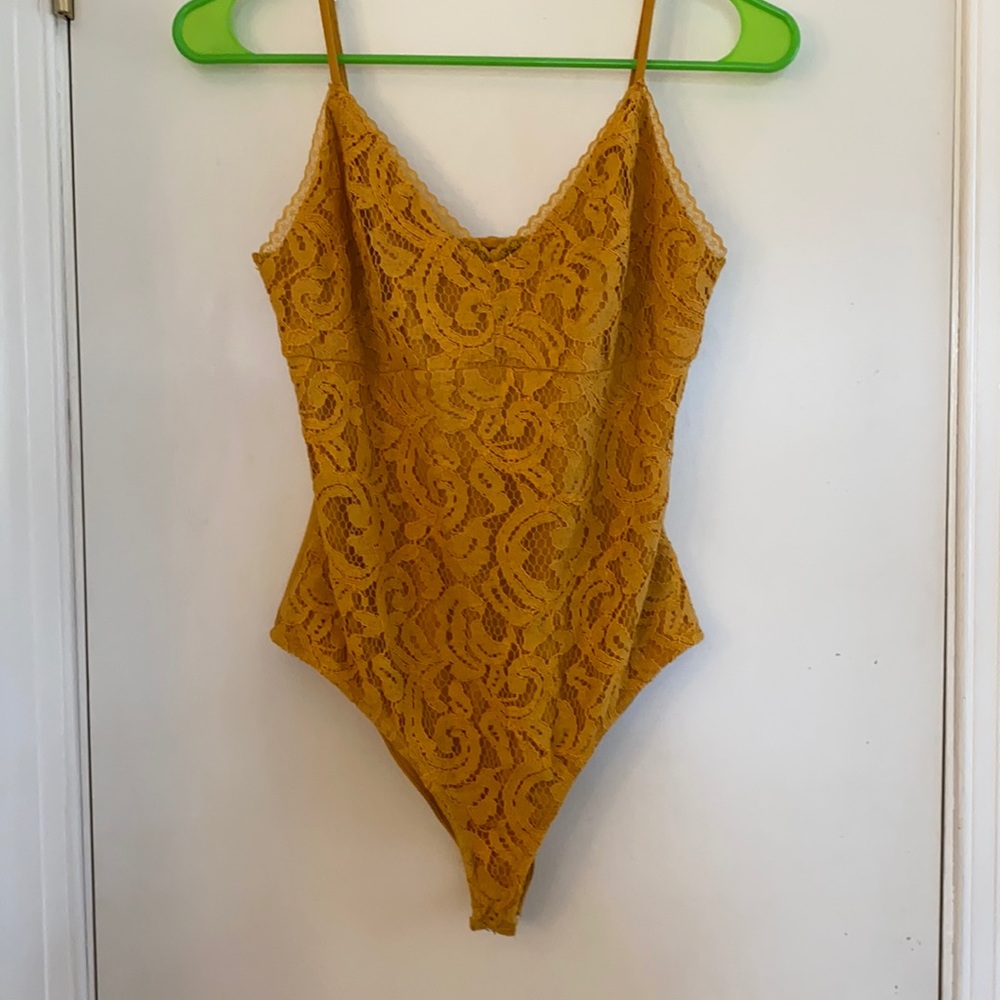 Women’s bodysuit lace gold/yellow